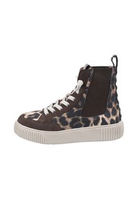 Hochschnittige Sneakers mit einem Leopardenmuster in Braun und Beige, weißen Schnürsenkeln, einer strukturierten Sohle und kontrastierenden Seitenpanelen.