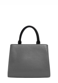 Bolso de mano de cuero gris con asas negras, de forma estructurada, textura suave y detalles de costura a lo largo de los bordes.