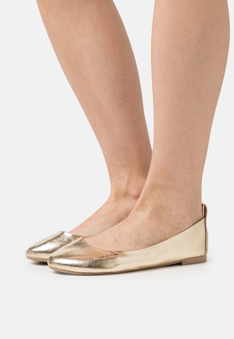 Even&Odd Wide Fit Ballet pumps gold/goldcoloured Zalando.co.uk