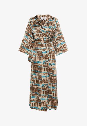 Hosszú, könnyű anyagból készült, barna, bézs és kék absztrakt mintájú gombolós ruha. Széles ujjakkal és derékon megkötős övvel rendelkezik.