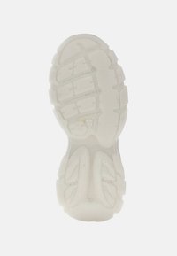 Guess Baskets basses - white
