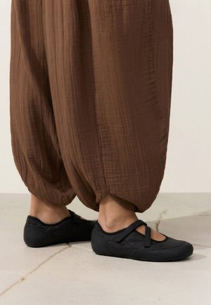 OYSHO, MINIMAL - Babies - black