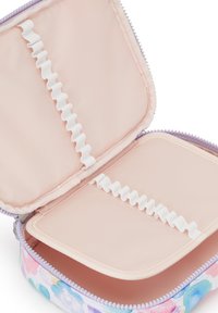 Kipling Pennfodral - aqua flowers