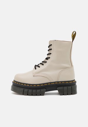 Enkellaarsjes met plateauzool - black