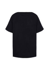 Schwarzes Baumwoll-T-Shirt mit kurzen Ärmeln, rundem Halsausschnitt und geradem Saum. Keine sichtbaren Muster oder Verzierungen.