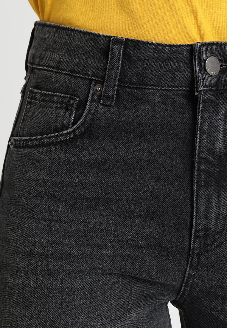 moss copenhagen crystal mom jeans