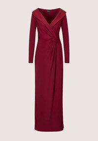 Langes burgunderrotes Kleid mit tiefem V-Ausschnitt, langen Ärmeln und drapiertem Vorderteil. Das Kleid verfügt über eine geraffte Wendungsdetail an der Taille und eine elegante, figurbetonte Silhouette.