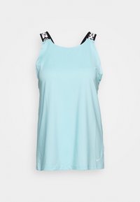 Canotta atletica azzurro chiaro realizzata in tessuto traspirante, con spalline nere e branding bianco, e un logo Nike all'orlo.