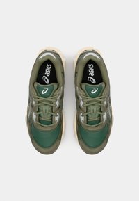 ASICS SportStyle GEL NYC UNISEX - Sporta apavi - grove/olive