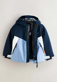 Barns marinblå, ljusblå och vita vinterjacka med huva, dragkedja, fickor, och Baker by Ted Baker-logotyp framtill och på dragkedjan.