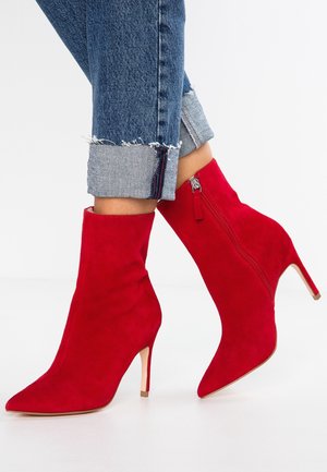 Bottines à talons hauts - red