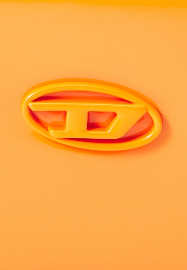 PLAY CARD HOLDER III - Wallet - orange peel4