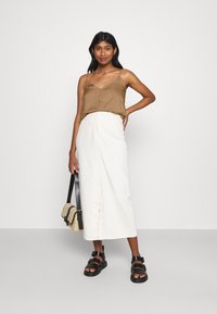 ONLY ONLASTRID SINGLET - Top - beige