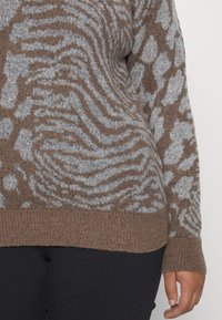 Vero Moda Curve Sweter