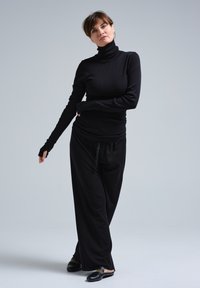 Seamless Basic COZY - Langærmet T-shirt - black