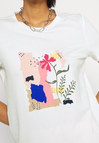 Vero Moda Camiseta estampada - white