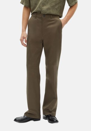 Chino - brown