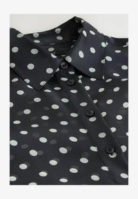 Unausgewählt, black sage polka dot