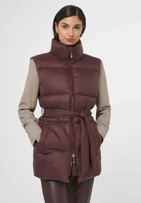 MADELEINE ANGESAGTEM KARO - Bodywarmer - nut
