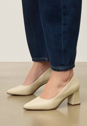 DESTINY - Klasszikus sarkú cipők - off-white-b