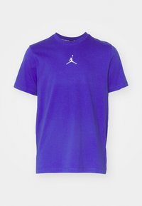 Unselected, purple comet/white