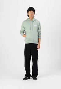 Jack & Jones JJECORP LOGO HOOD - Hoodie - iceberg green
