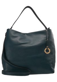 Axelväska i grönt läder med en texturerad yta, topphandtag, justerbar rem och en guldaccent i form av en ring på sidan.