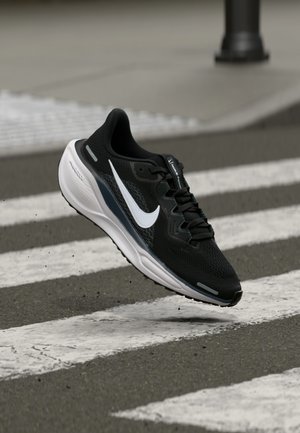 AIR ZOOM PEGASUS 41 UNISEX - Sapatos para corrida em estrada - black/white/anthracite