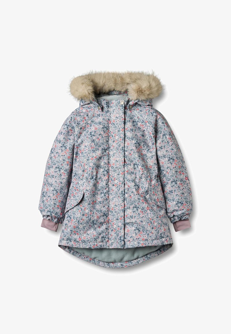 Kurtka zimowa w jasnoniebieskim kolorze z kwiatowym wzorem, wyposażona w kaptur podszyty futerkiem, elastyczne mankiety oraz dwie boczne kieszenie. Miękka w dotyku i sięgająca do kolan.