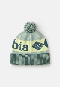 Kötött sapka világoszöld és kék színben. Jellemzője a bordázott alsó része, egy pom-pom a tetején, és merész márka felirat a testen.