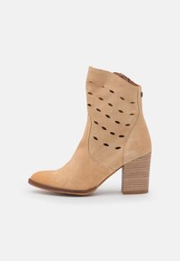 mtng Botines camperos - beige