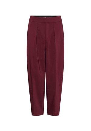 Pantaloni plisati maroon cu un design conic și o textură netedă. Prezintă un talie înaltă și fără hardware sau accente vizibile.