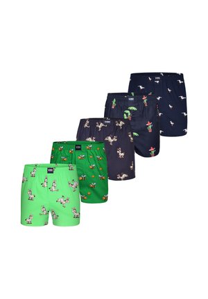 Cinque paia di boxer da uomo in fila con motivi di asino, ape, cactus e gabbiano su sfondi verdi e blu navy.
