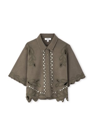 Chemise olive à manches courtes avec des motifs de feuilles brodés, des accents de perles rondes et un ourlet en vagues. Fermeture à boutons à l'avant.