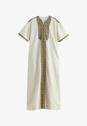 Bézs színű ruha rövid ujjal, V-nyakkivágással és részletes arany geometrikus hímzéssel az elején és az ujjakon, könnyű anyagból készült.