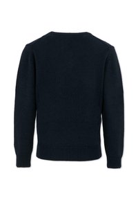 Granatowy sweter robiony na drutach z okrągłym dekoltem, ściągaczami przy rękawach i u dołu. Tekstura jest miękka, o jednolitym wykończeniu, bez widocznych wzorów ani akcentów.