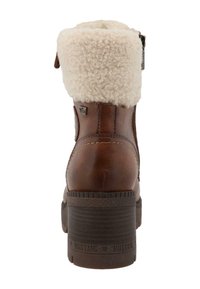 Stivale alla caviglia in finta pelle marrone con risvolto in finta pelliccia crema, chiusura con zip, tacco testurizzato e dettaglio del marchio sulla suola.