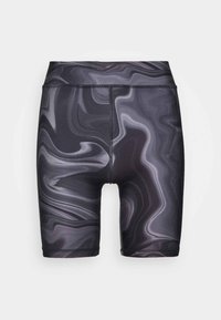 Vysoké černé sportovní šortky s vířivým abstraktním šedým vzorem, vyrobené z elastického materiálu, se plochými švy a hladkou texturou.