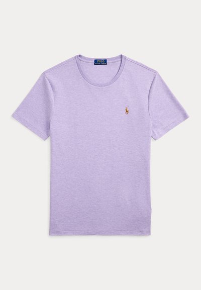 T-shirt de manga curta de gola redonda em lavanda com pequeno logótipo bordado da Polo Ralph Lauren no lado esquerdo do peito.