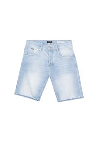 Shorts de mezclilla azul claro con un ajuste relajado, cinco bolsillos y detalles desgastados en la tela. Corte recto y dobladillo deshilachado.