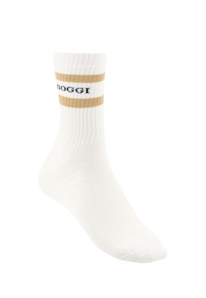 Weißer Crew-Socken mit gerippter Textur, mit zwei horizontalen beigen Streifen nahe oben und dem Text "BOGGI" zwischen den Streifen.