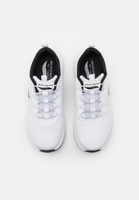 Skechers Sport Tenisky - white