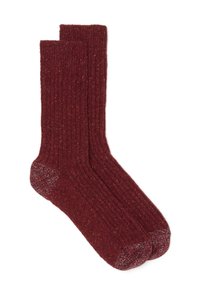 Calze a costine color bordeaux con una finitura testurizzata e accenti contrastanti di grigio sulla punta e sul tallone. Materiale in maglia morbida di lunghezza media fino al polpaccio.