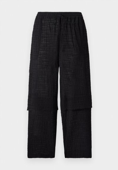 Henrik Vibskov SHANTS PANTS - Trousers - black