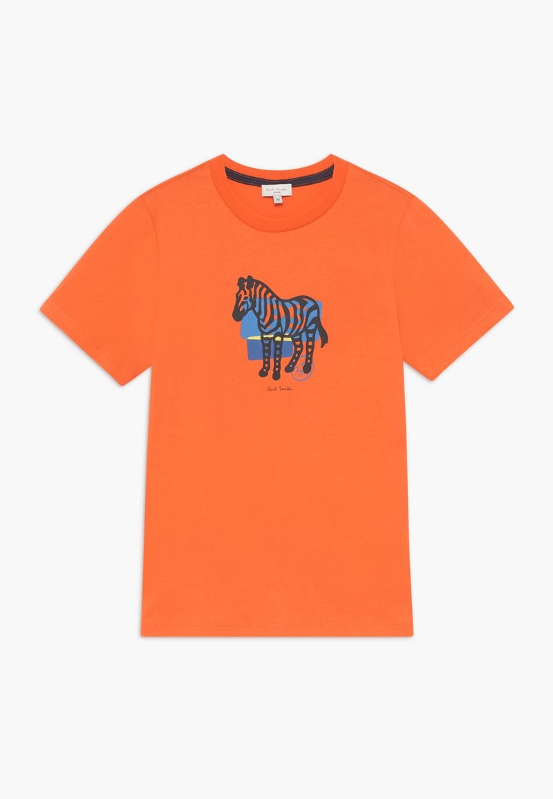Camiseta de algodón naranja con un gráfico de cebra en azul y negro. Manga corta, cuello redondo y dobladillo recto.