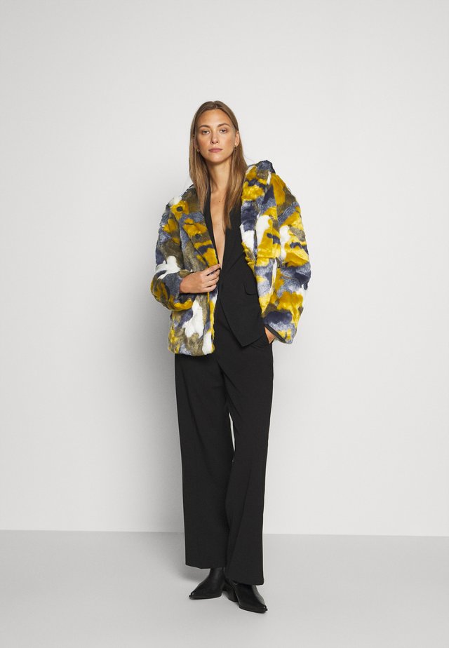 CHAQ ELANIA - Veste d'hiver - verde oscuro