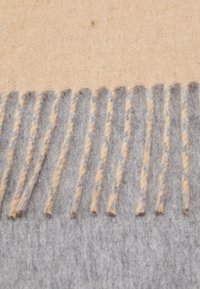 Johnstons of Elgin SCARF UNISEX - Sjal - camel/light grey