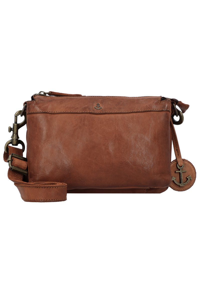 Borsa a tracolla in pelle marrone con chiusura a zip, tracolla regolabile e un emblema dell'ancora su un'etichetta rotonda. Texture liscia e design minimalista.