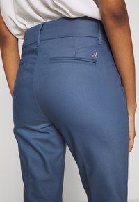 Mos Mosh Chino - blue