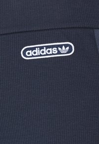 adidas Originals FALRE TROUSERS - Pantalon de survêtement - legend ink